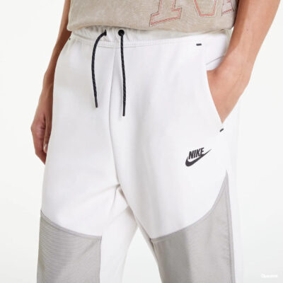 Nike Tech Fleece Joggers Pants